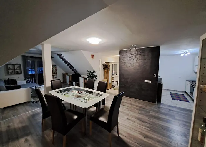 - Eckberg غامليتز